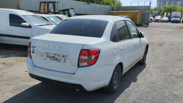 Lada Granta седан - 3