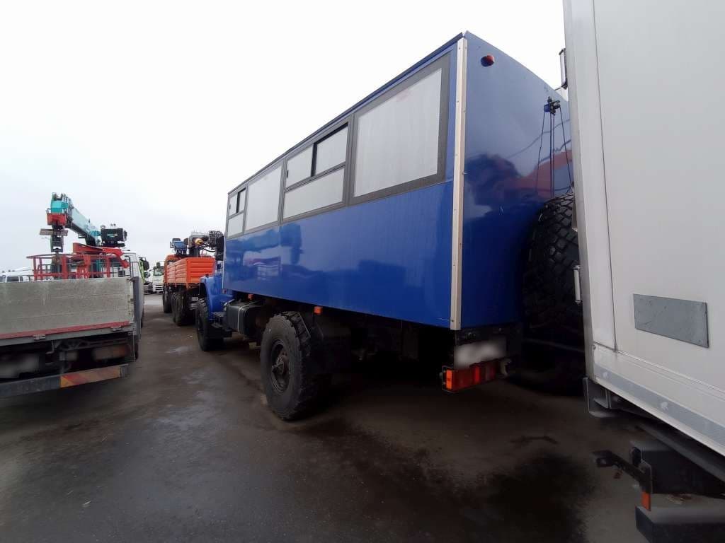Ural 32552 4x4 Вахтовый автобус - 3