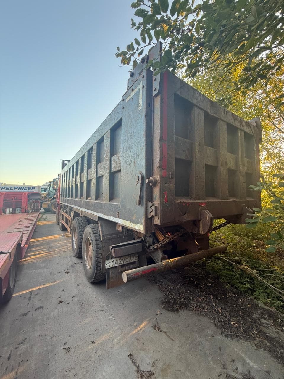 Shacman (Shaanxi) SX331863366 Самосвал 8х4 - 4