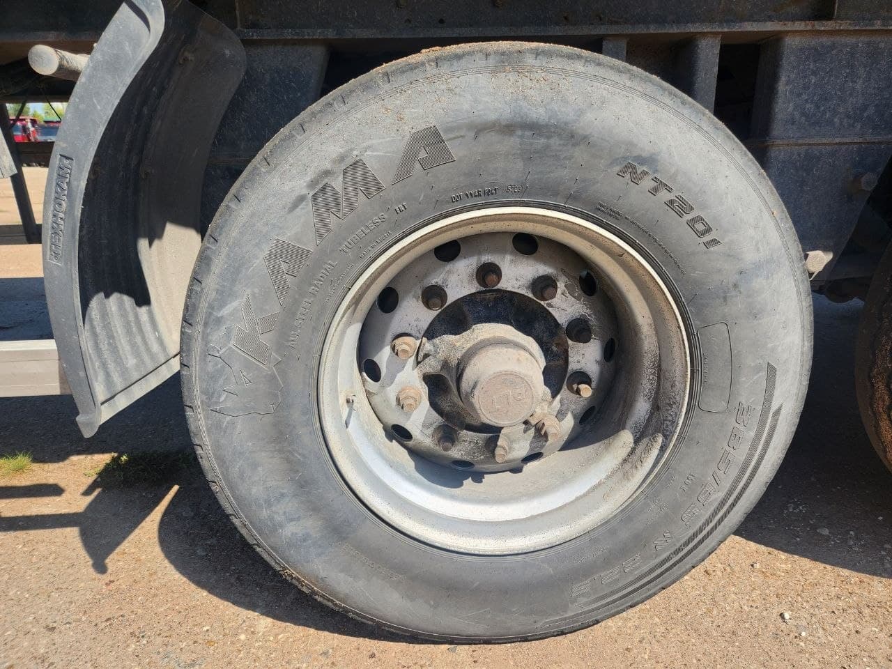 Туймазинский Завод Автобетоновозов 5885* Полуприцеп бортовой - 5