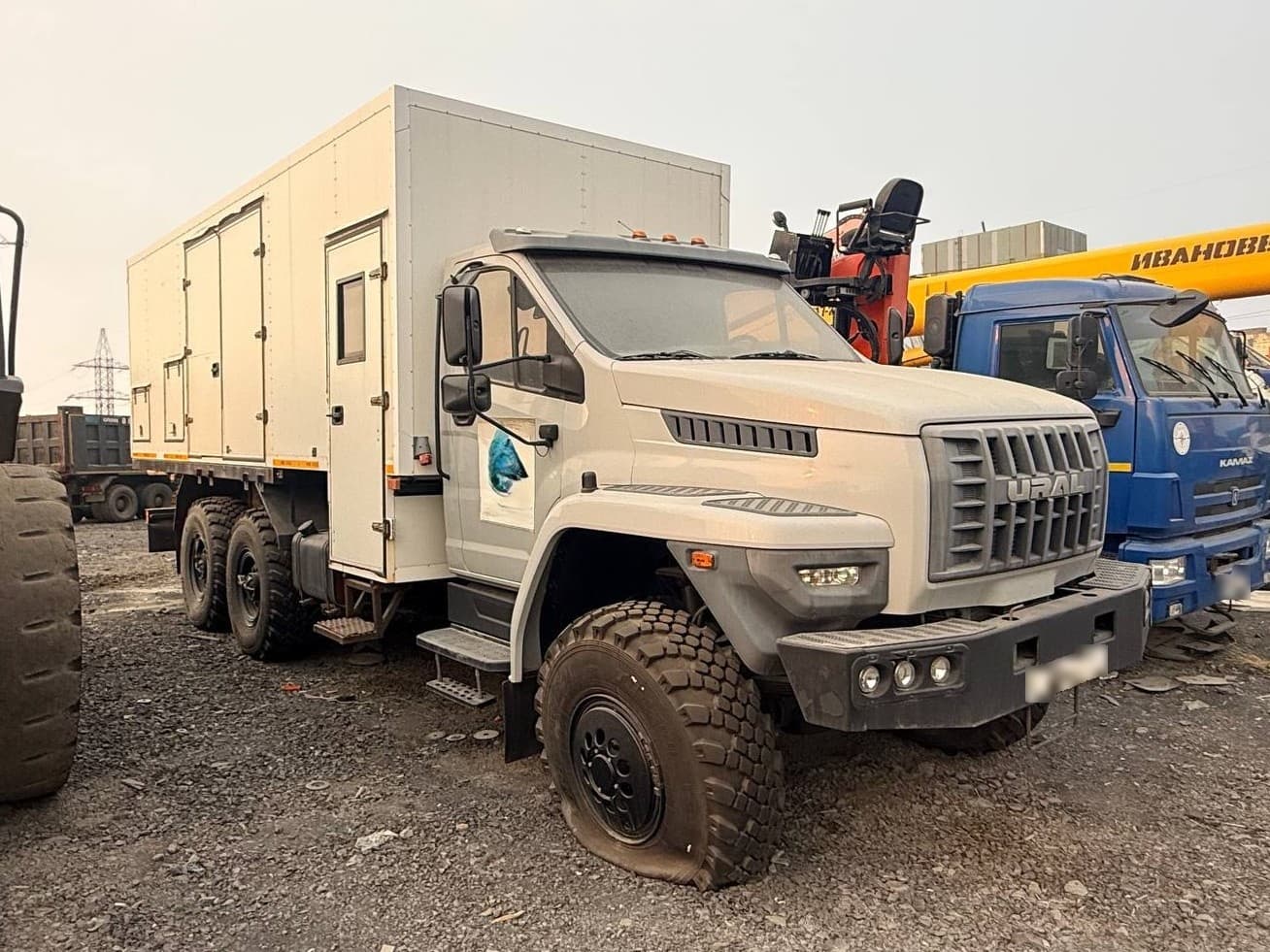 Конструкторское Бюро Миасский Завод Специализированных Автомобилей 7886* на шасси Ural NEXT 4320 6x6 Передвижная мастерская - 2