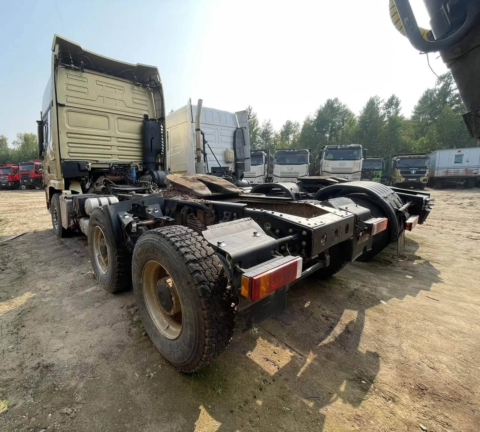 Shacman (Shaanxi) SX* 6x4 Седельный тягач - 4