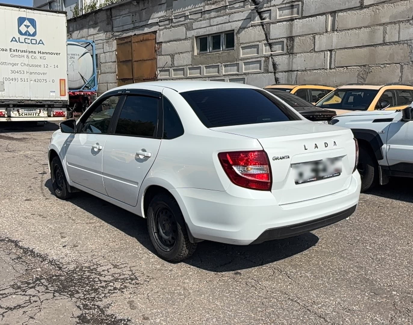 Lada Granta седан - 4