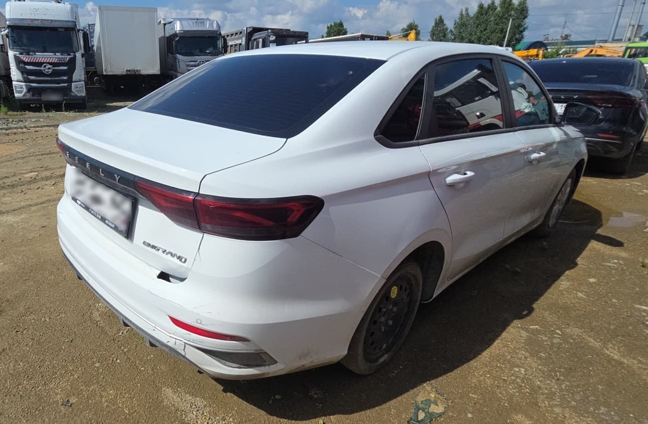 Geely EMGRAND - 3