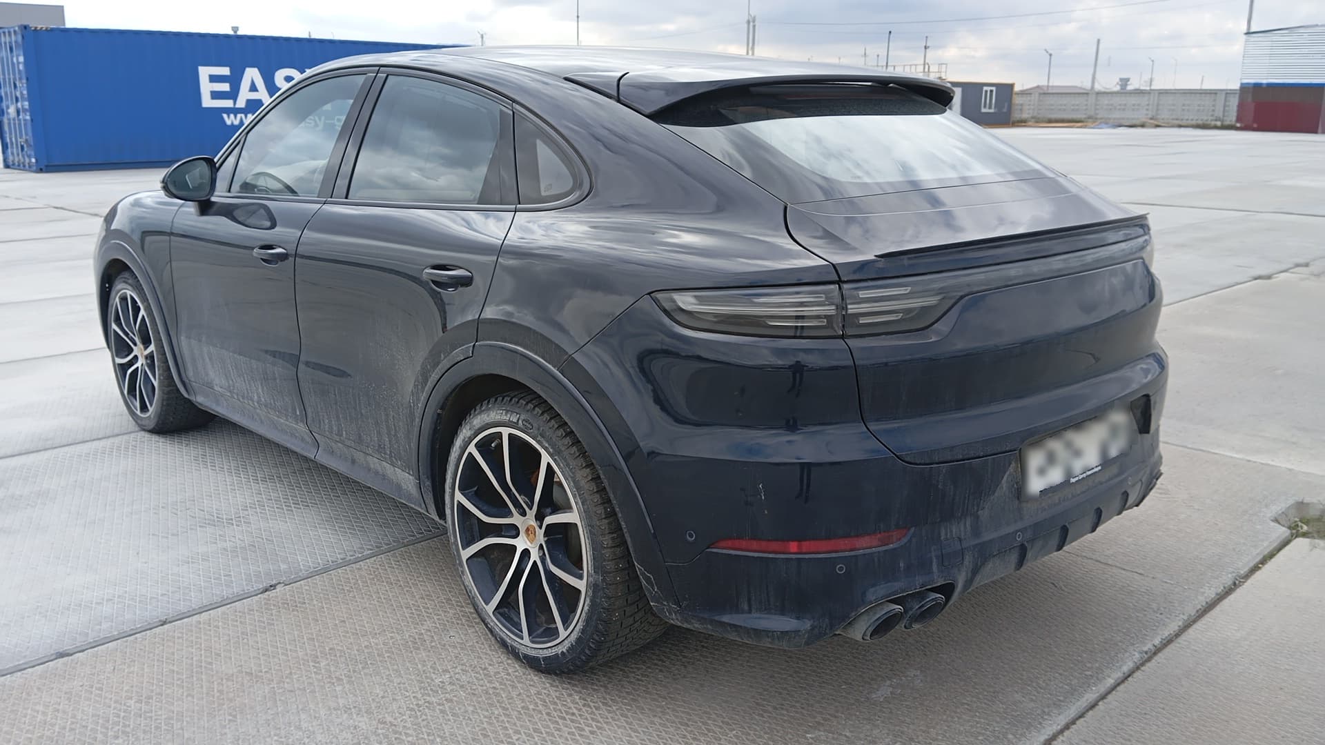 Porsche Cayenne - 4