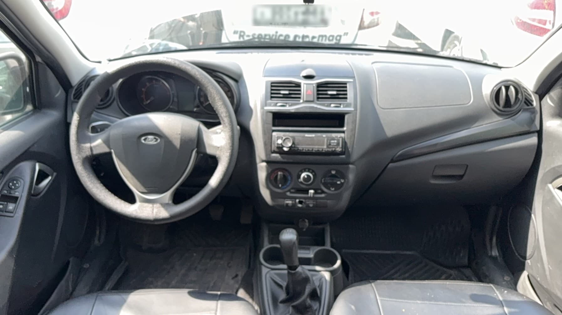 Lada Granta седан - 5