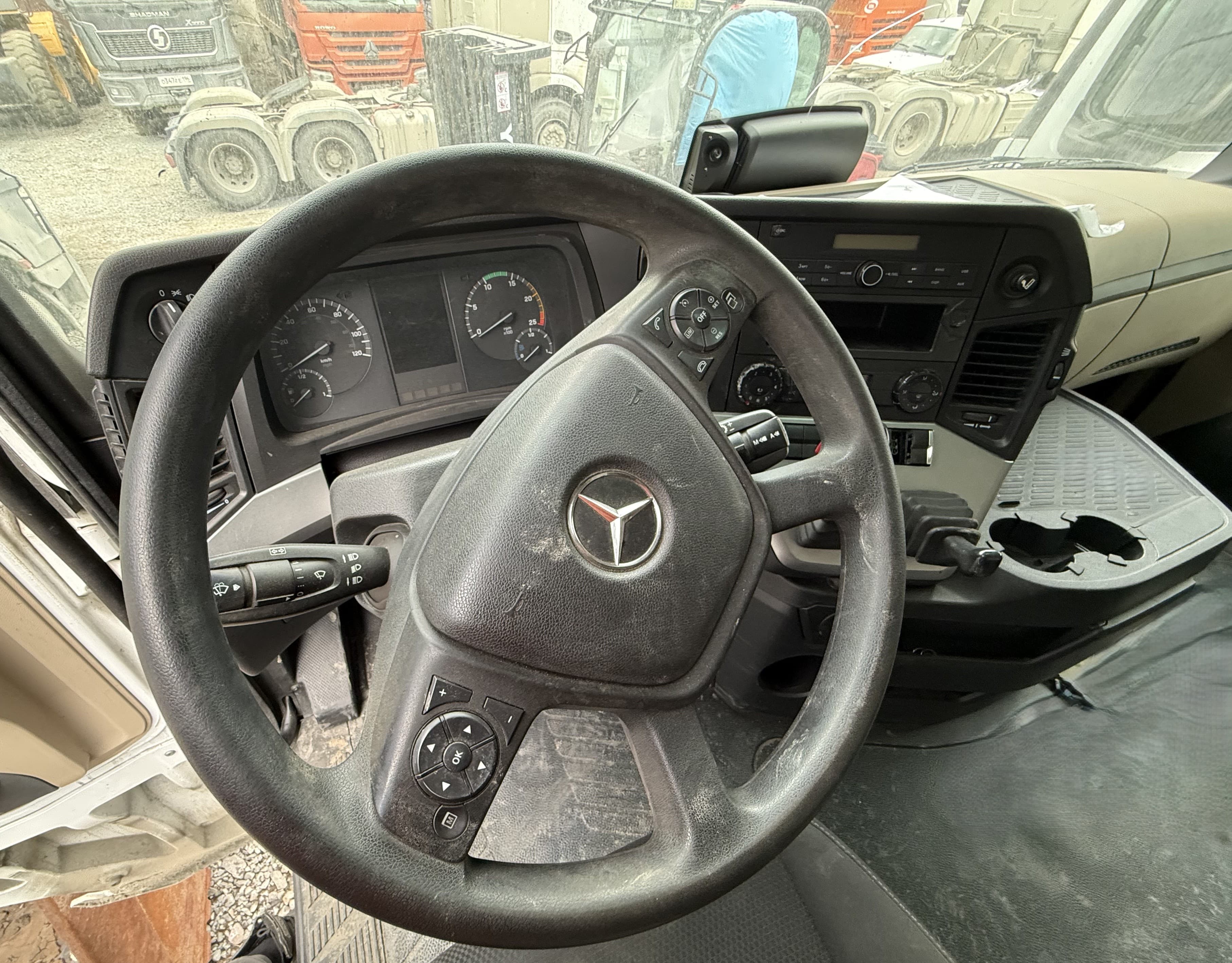 Mercedes-Benz Actros 6x4 Седельный тягач - 5
