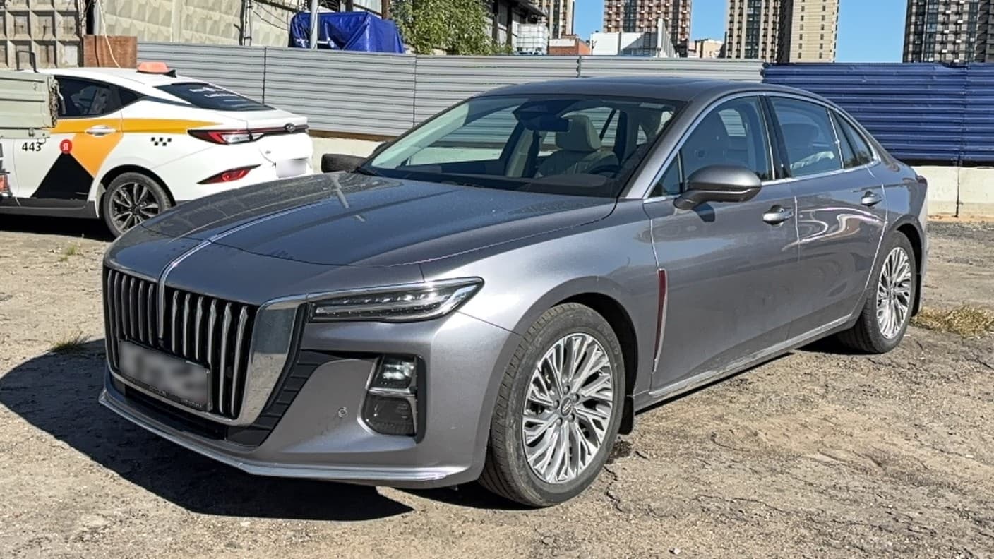 FAW HONGQI H5 - 1