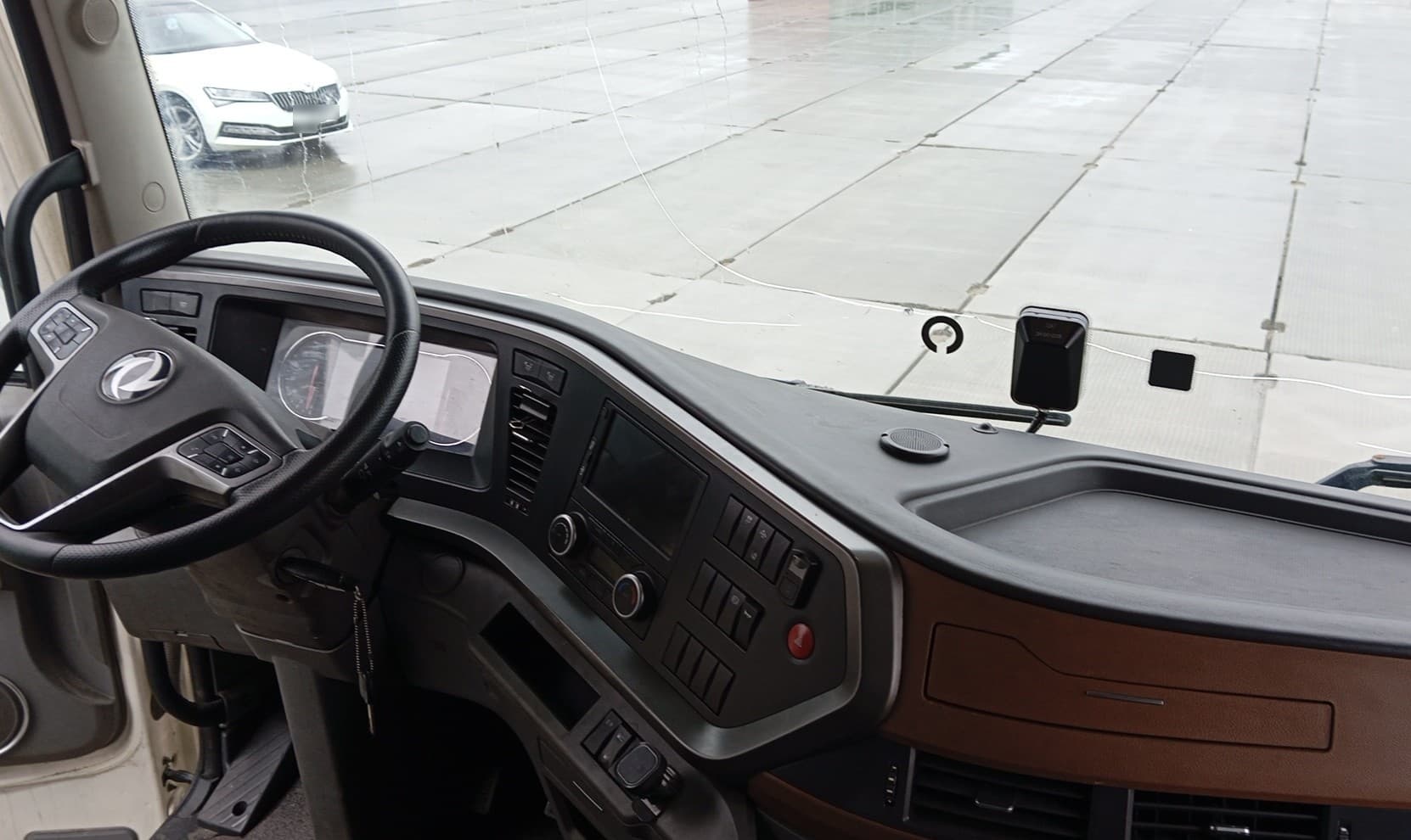 Dongfeng DFH 4x2 Седельный тягач - 5