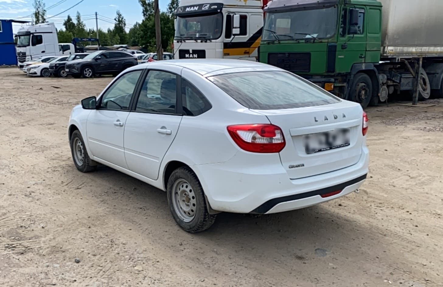Lada Granta лифтбек - 4