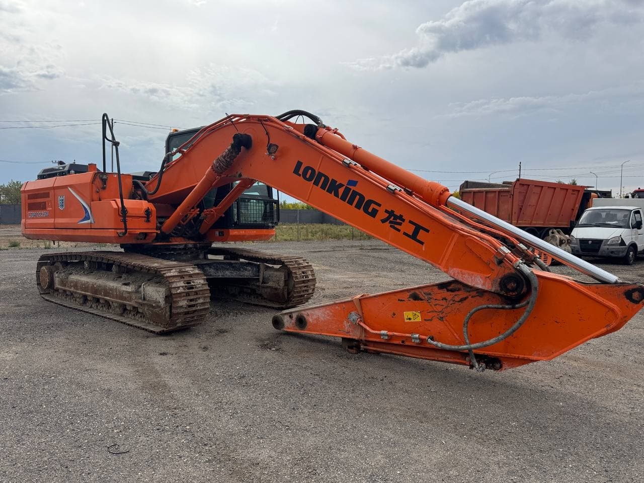 Lonking CDM6225 Экскаватор - 2