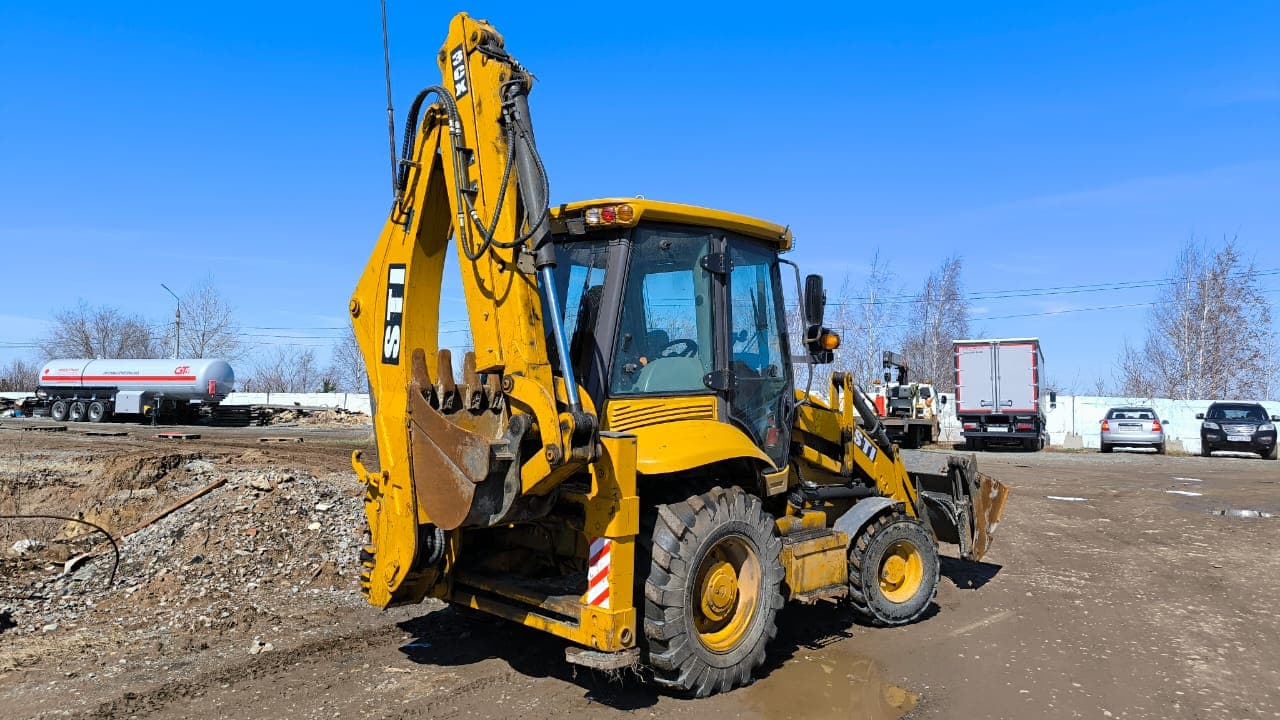 Runmax SE440 Экскаватор-погрузчик - 3