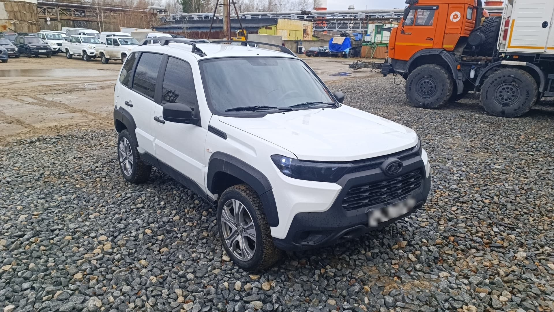 Lada Niva Travel - 2