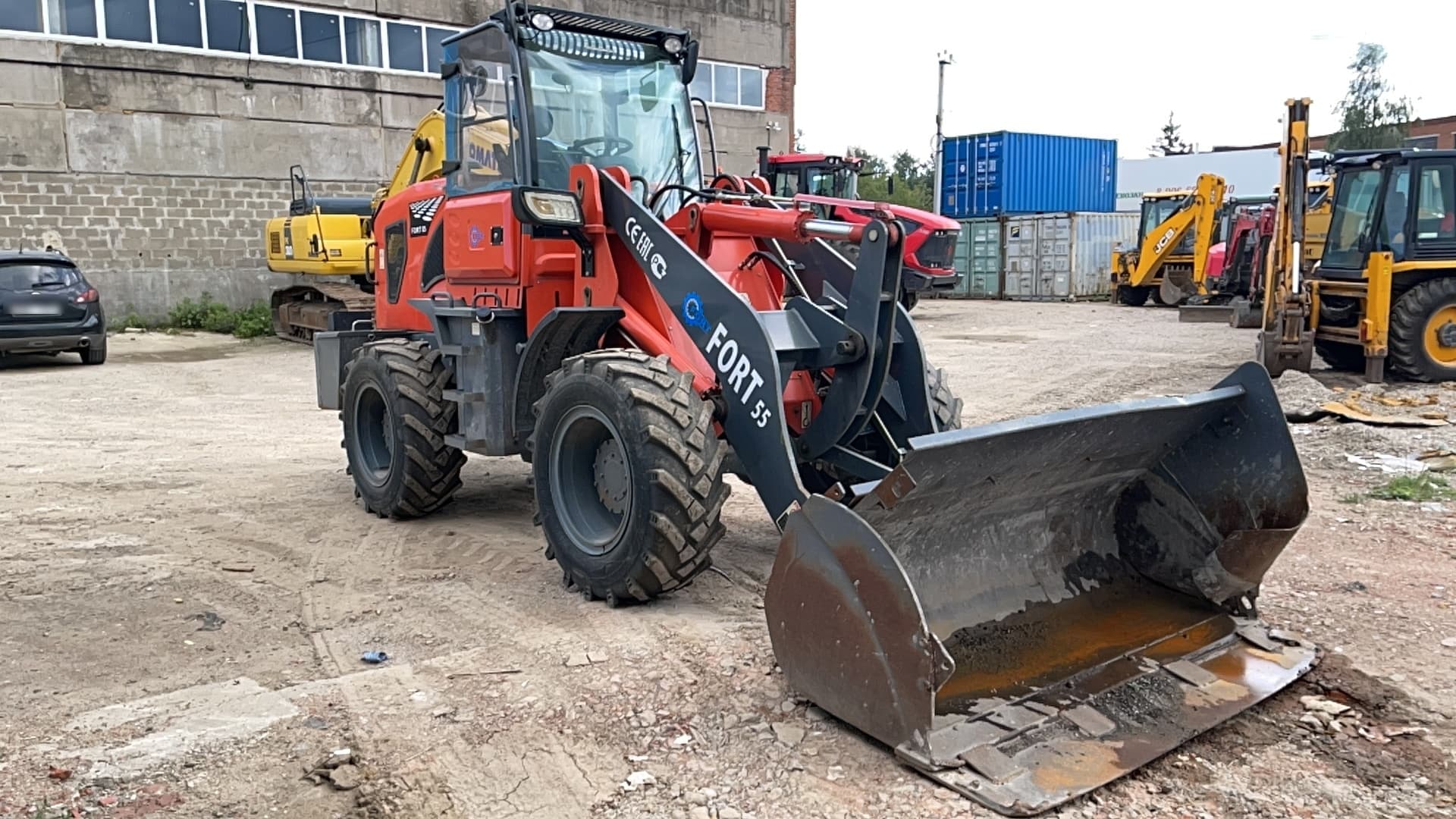 Fort 55 Фронтальный погрузчик - 2