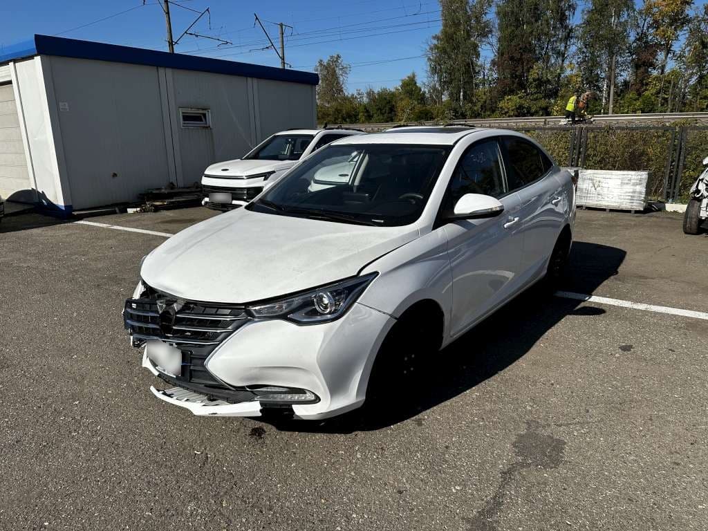 Changan Alsvin - 1