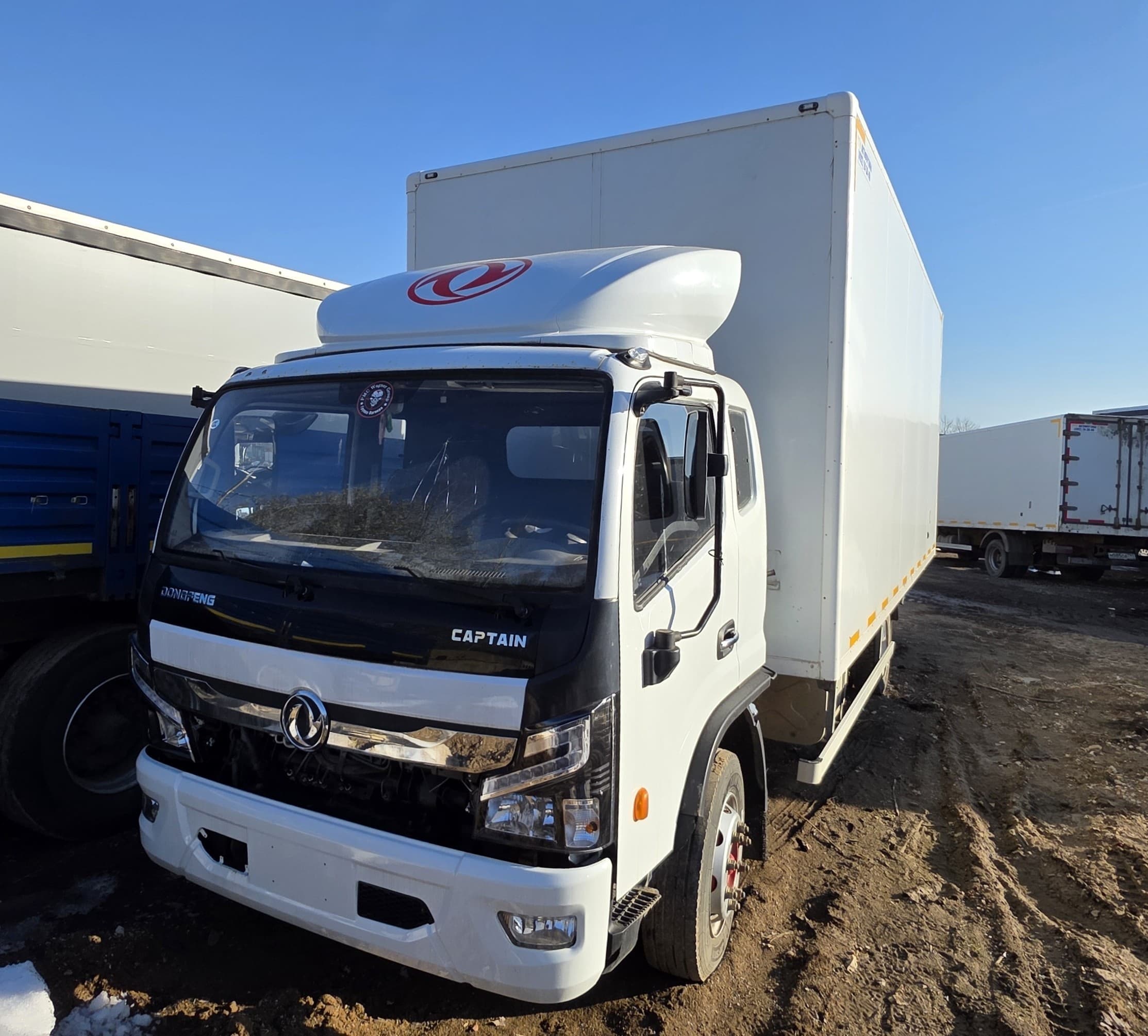 Меткомплекс C12* на шасси Dongfeng C120 4x2 Изотермический/рефрижератор - 1