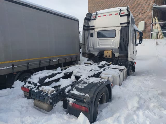 Hongyan CQ* 4x2 Седельный тягач - 3