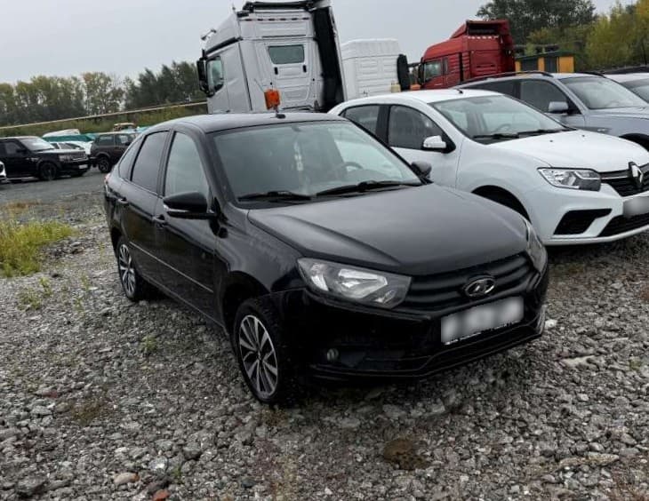 Lada Granta лифтбек - 2