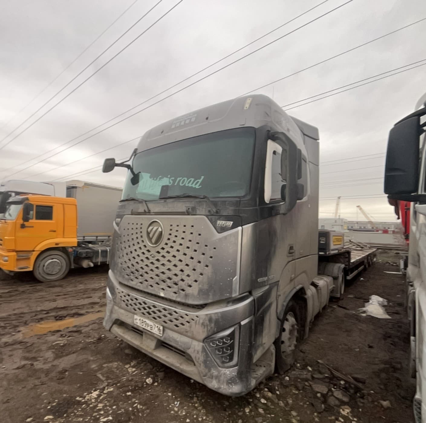 Foton AUMAN 4x2 Седельный тягач - 1