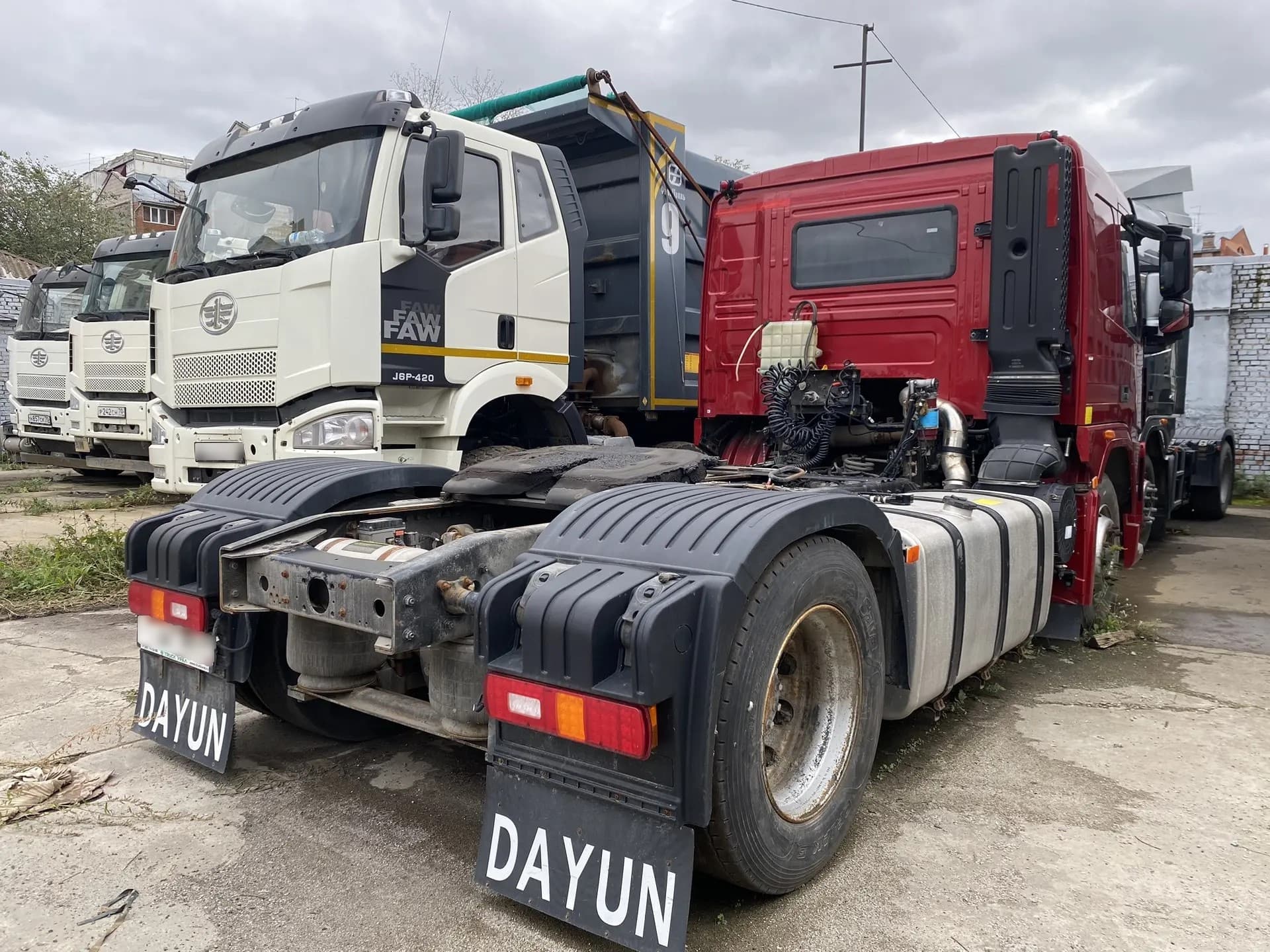 Dayun CGC4180 4x2 Седельный тягач - 3