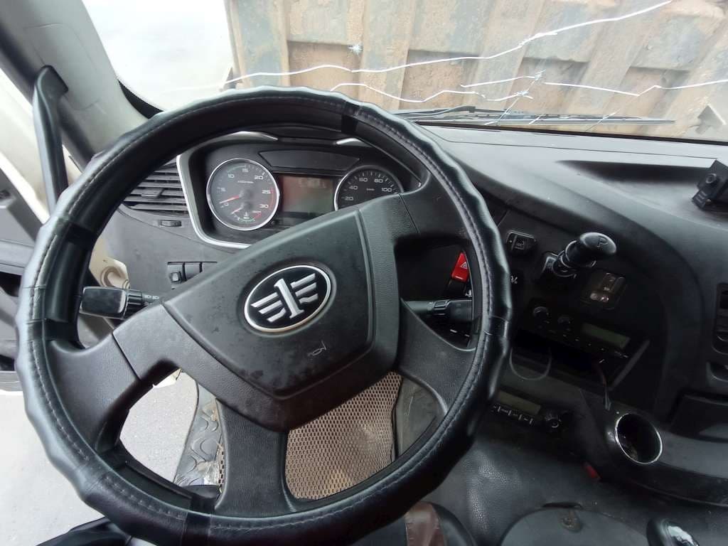 FAW J6 8x4 Самосвал - 5