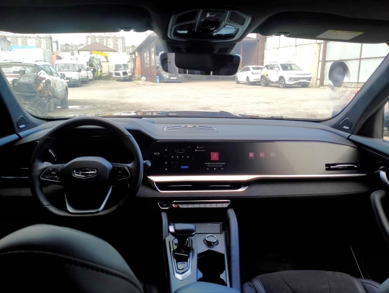 Geely Monjaro - 5