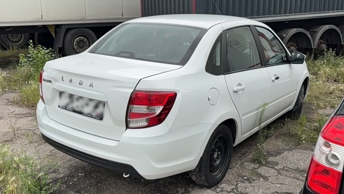 Lada Granta седан - 3