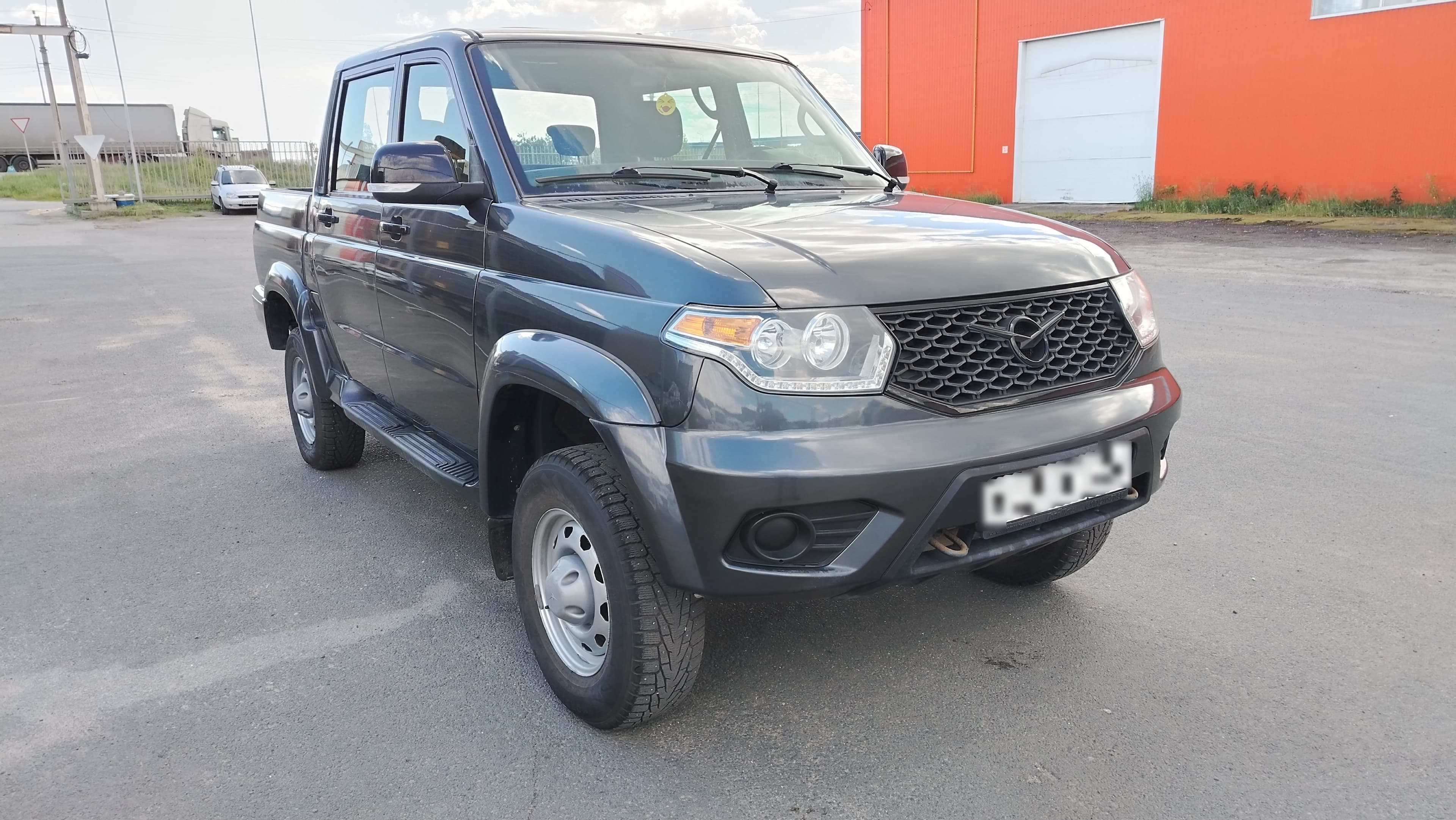 UAZ Pickup - 2