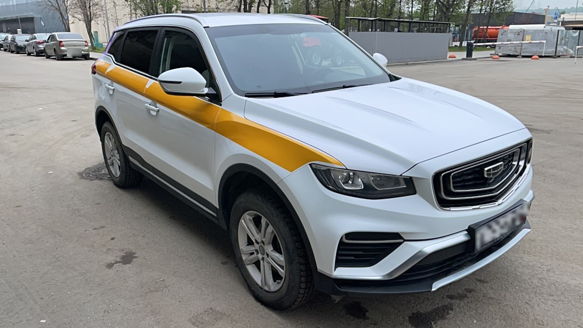 Geely Atlas Pro - 2