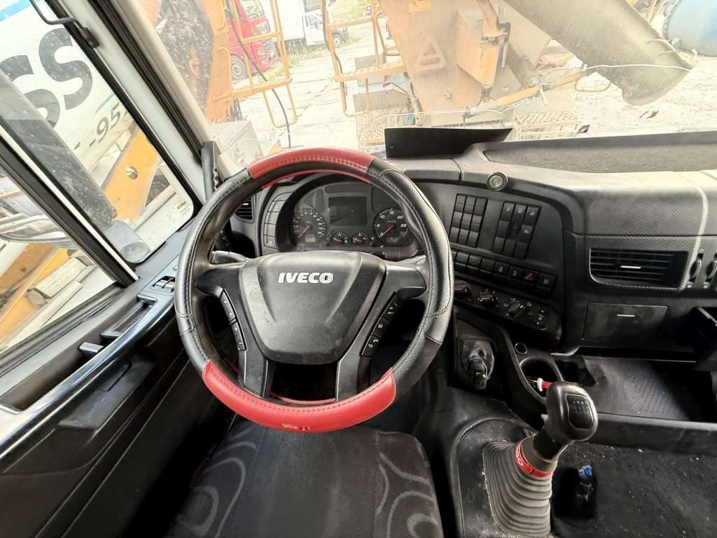Iveco STRALIS 4x2 седельный тягач - 5