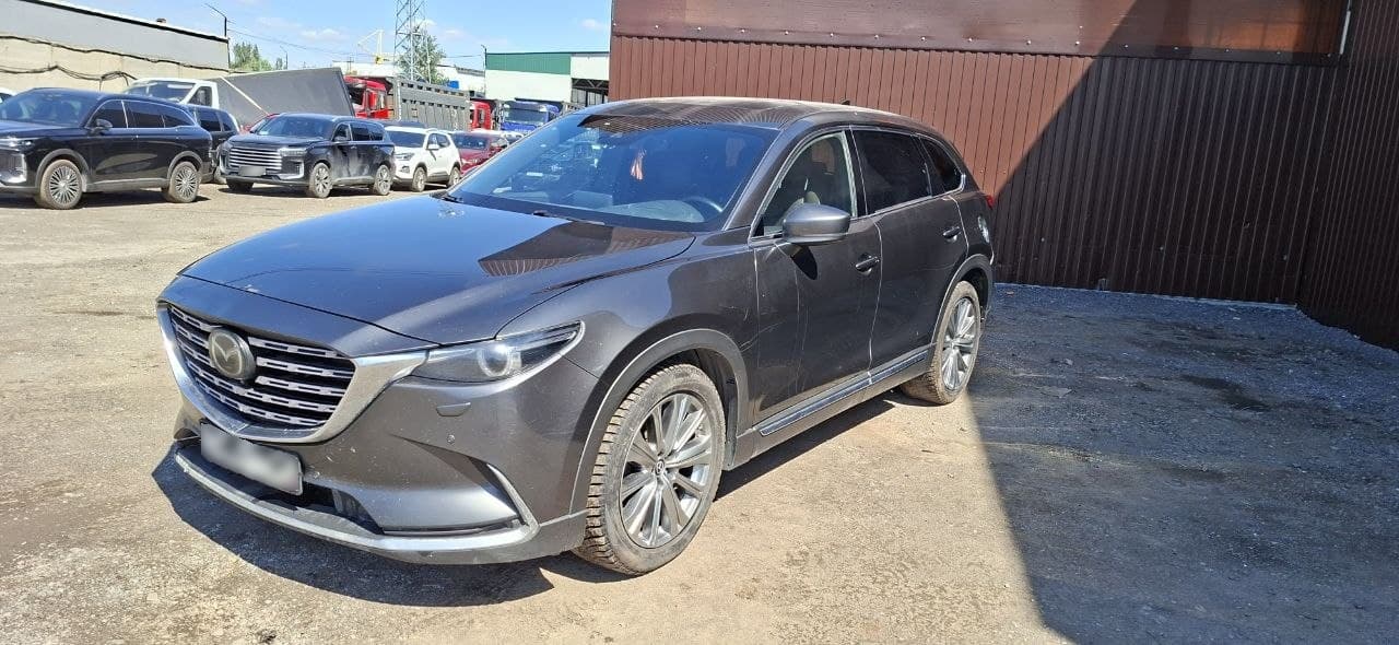 Mazda CX-9 - 1