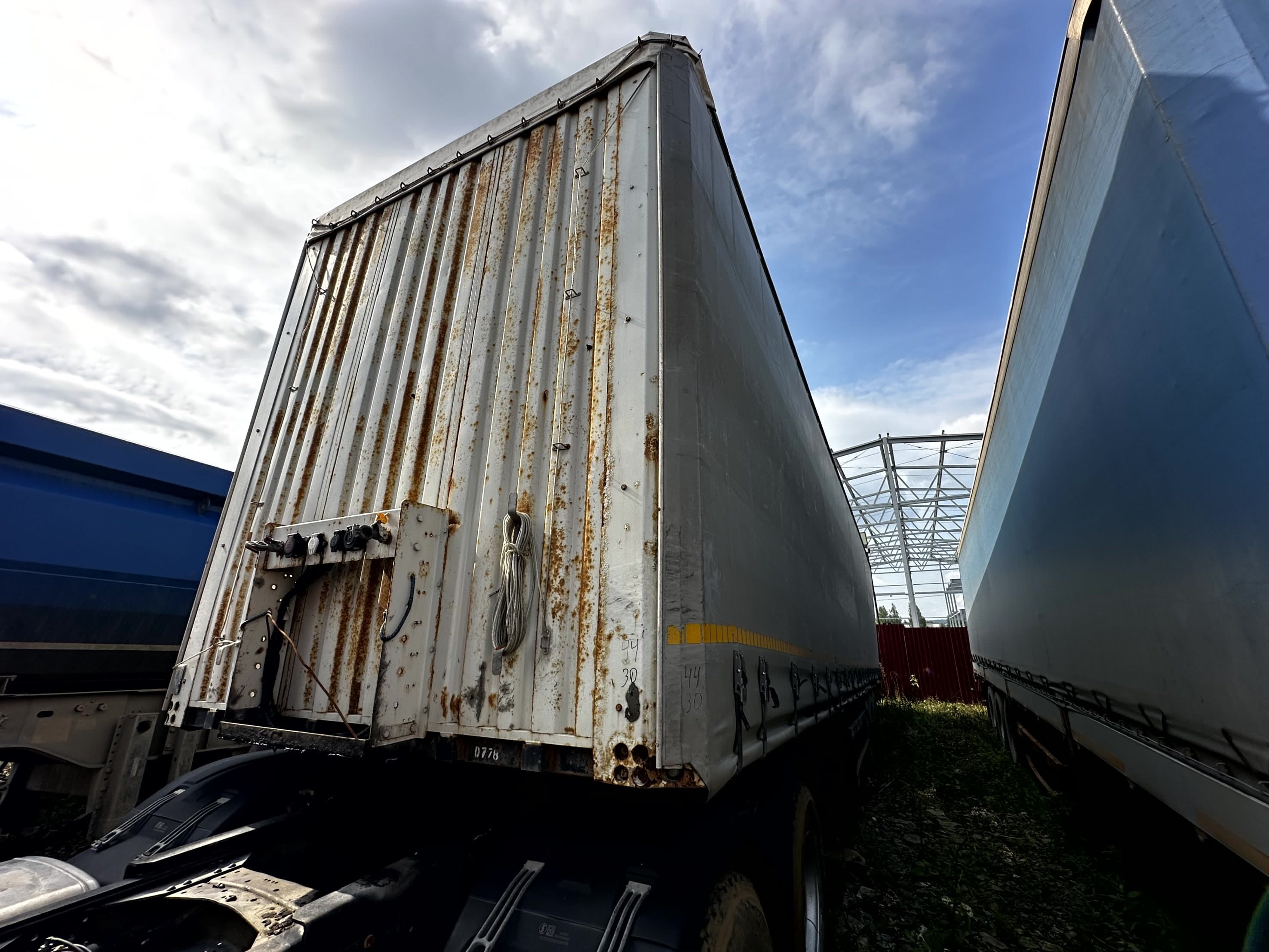 Туймазинский Завод Автобетоновозов 5885* Полуприцеп шторный - 1