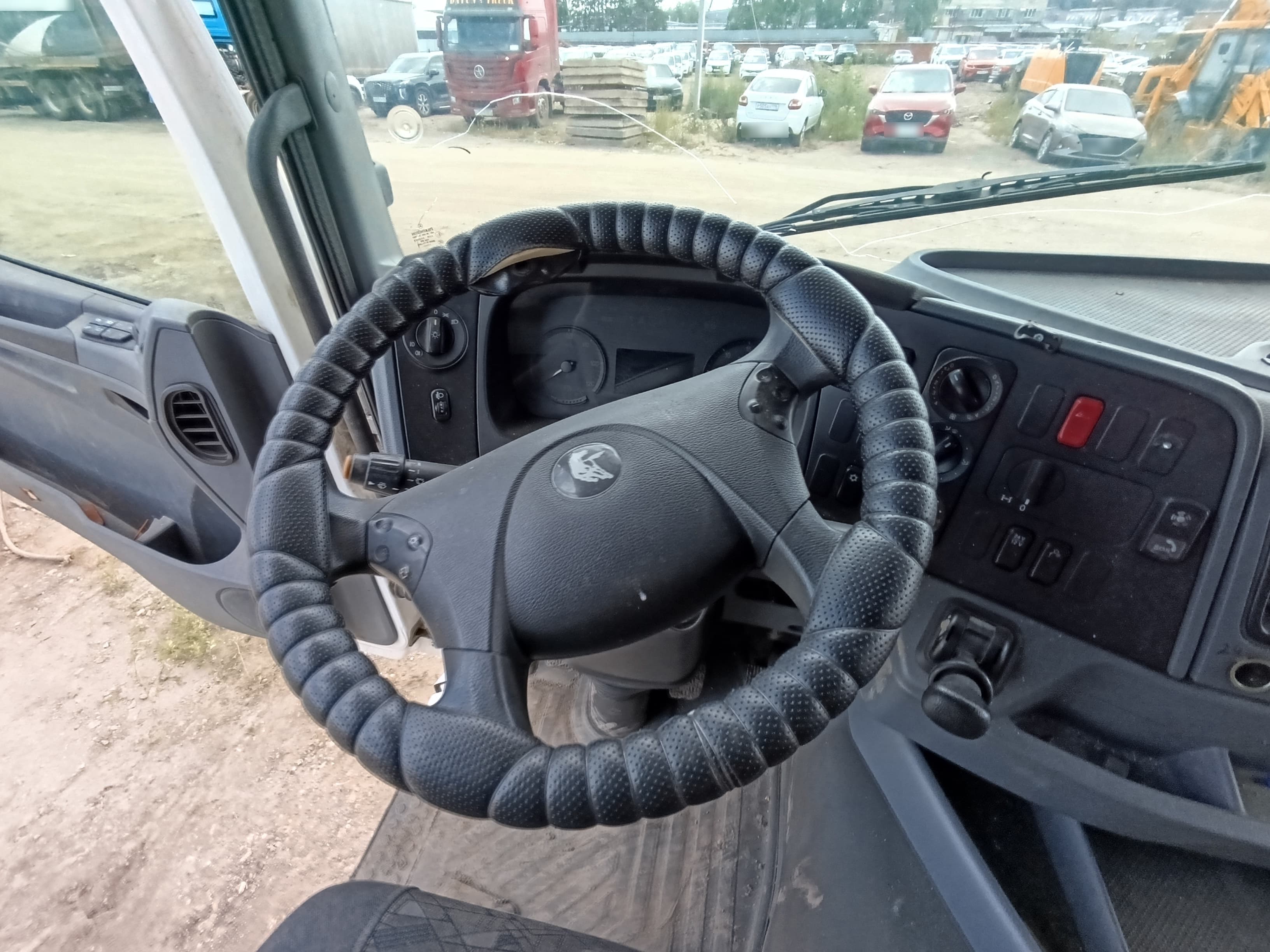 Камаз M1840 4x2 Седельный тягач - 5