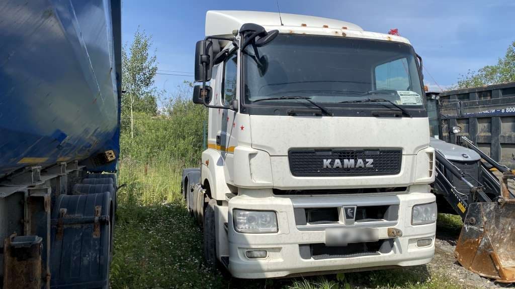 Камаз 65206 6x4 Седельный Тягач - 2