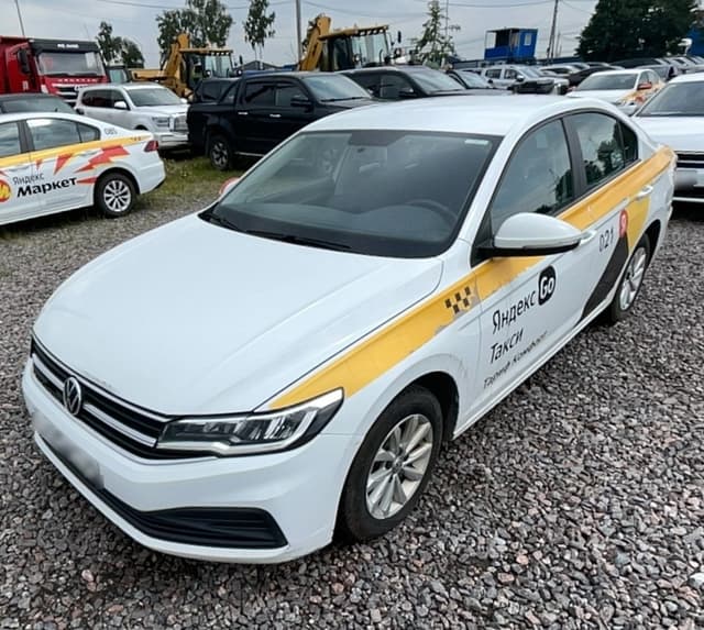 Volkswagen Bora - 1