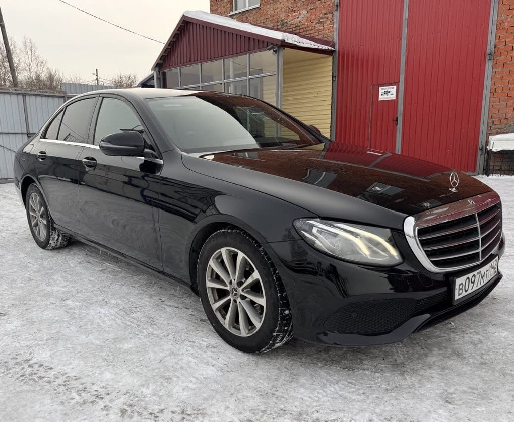 Mercedes-Benz E седан - 2