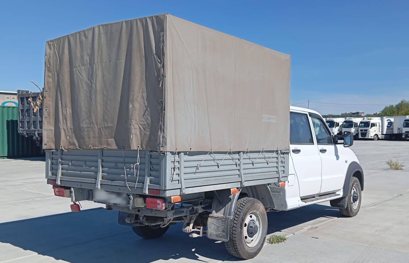 UAZ Profi - 3