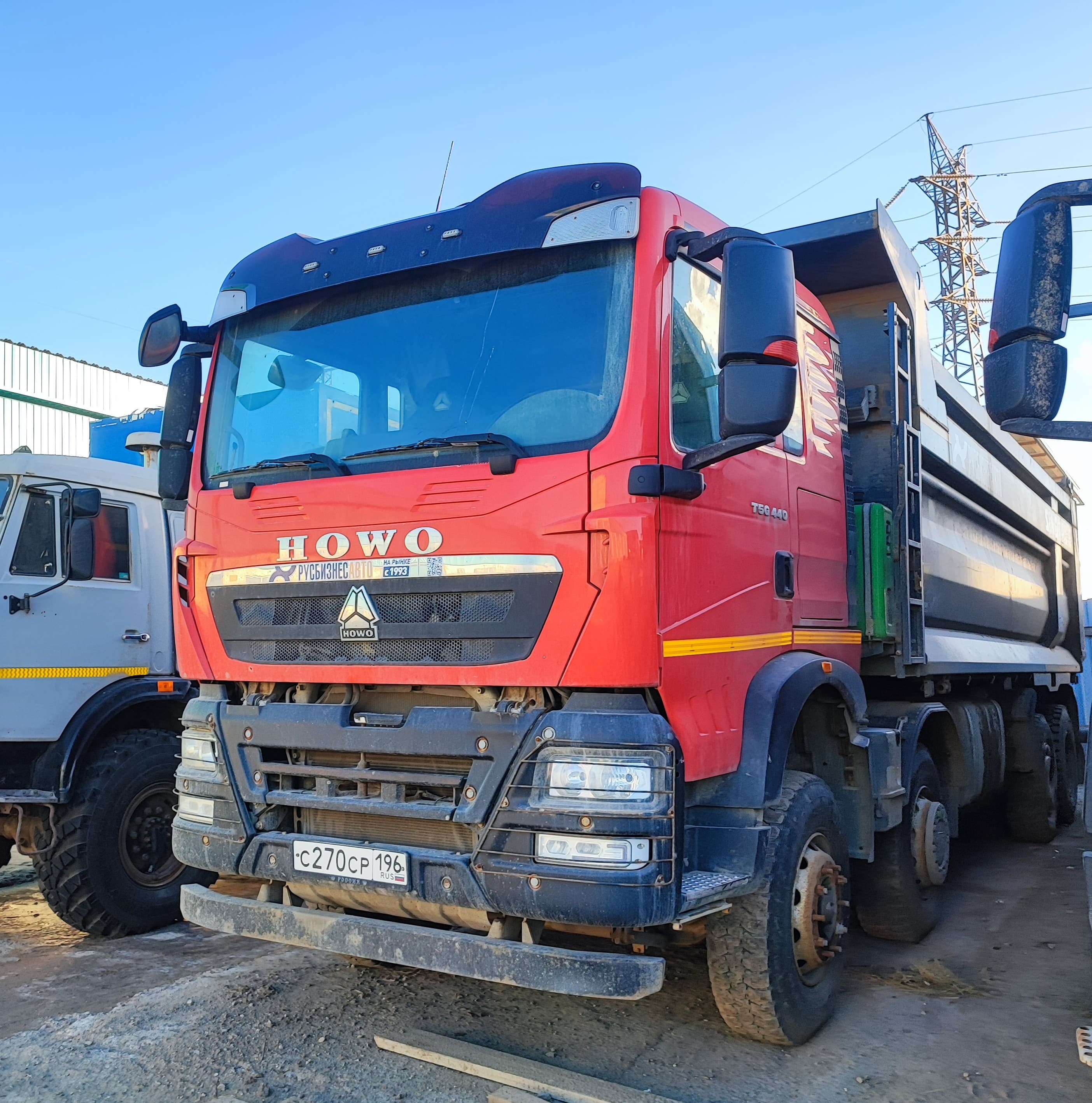 Howo T5G 8x4 Самосвал - 1