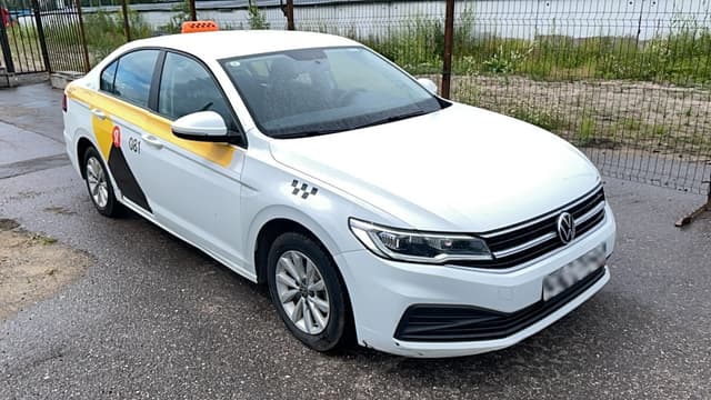 Volkswagen Bora - 2