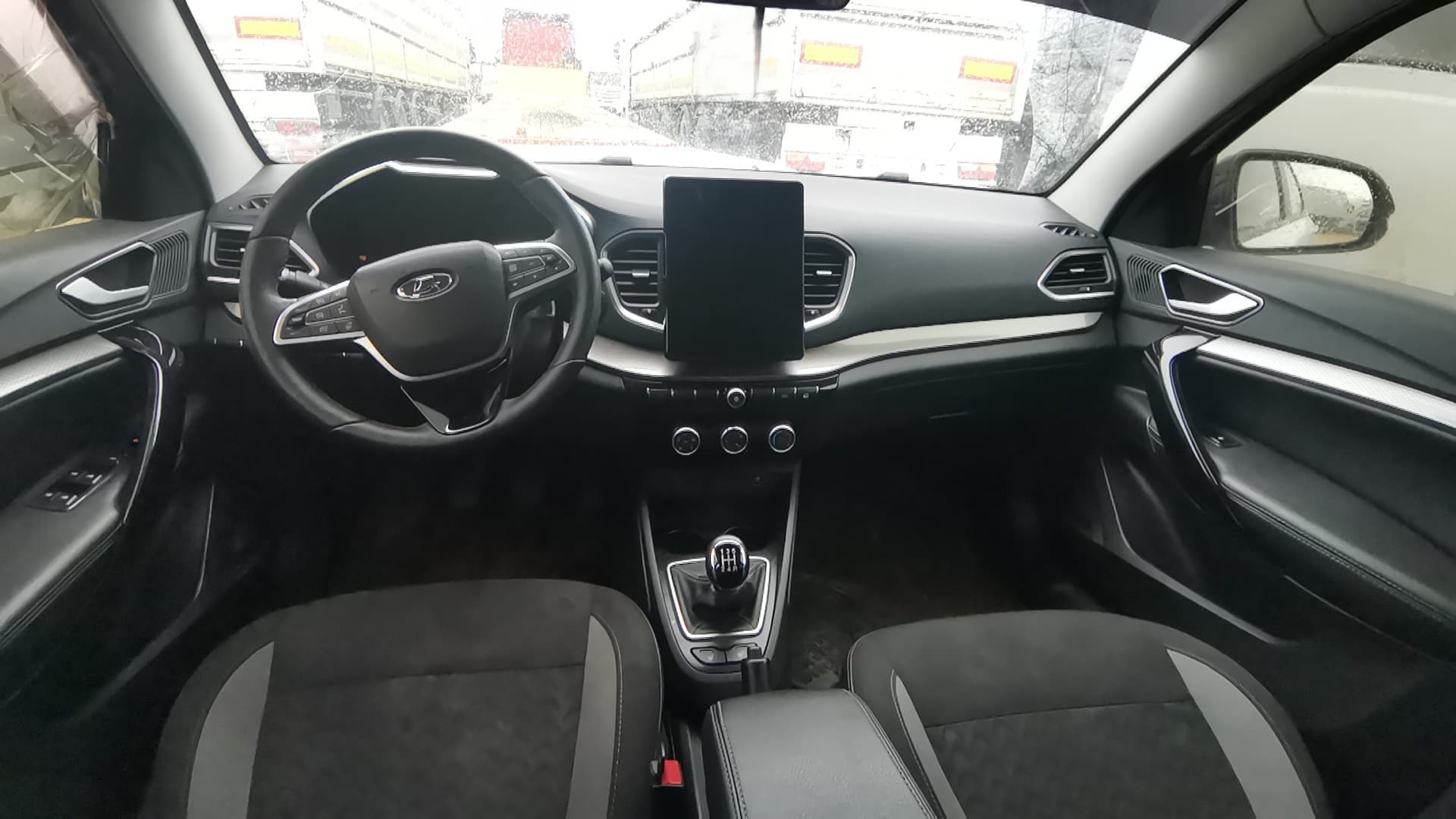 Lada Vesta седан - 5