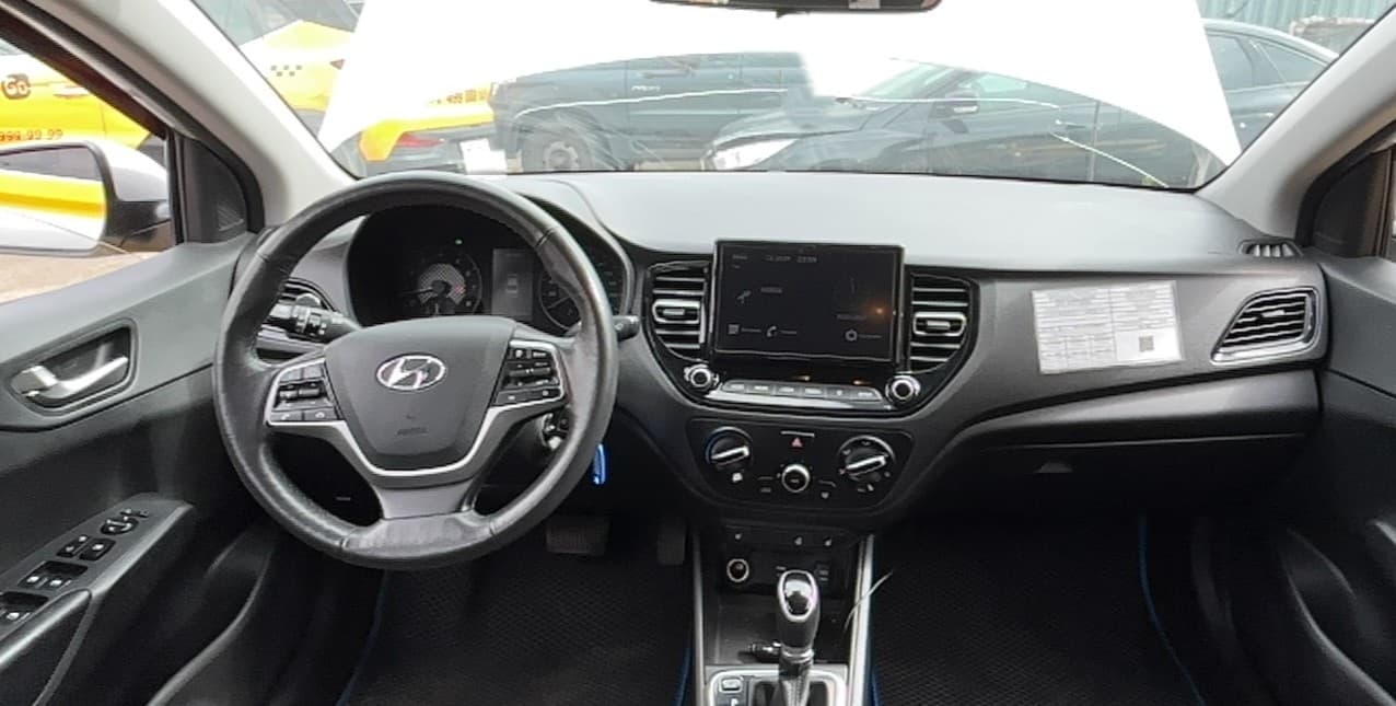 Hyundai Solaris - 5