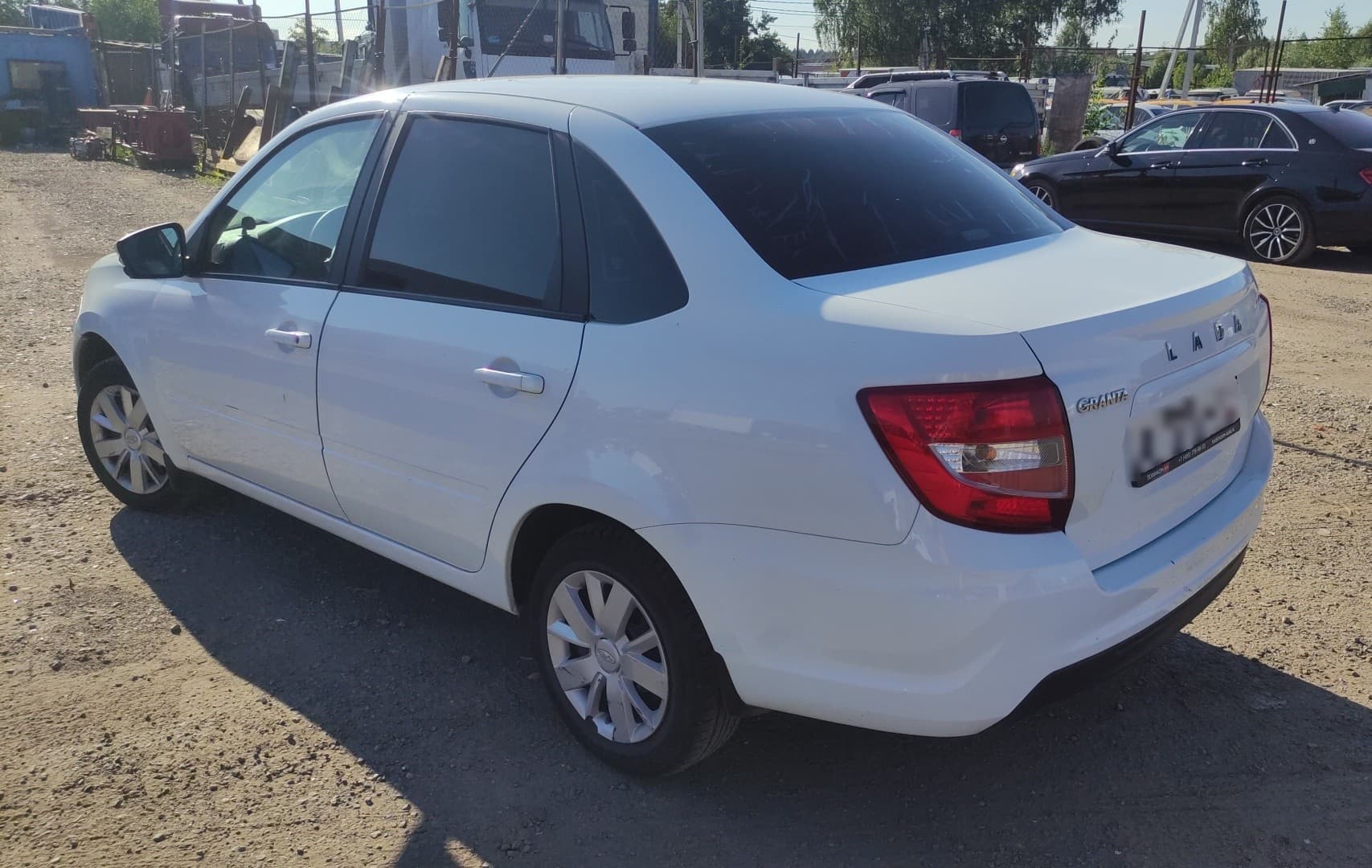 Lada Granta седан - 4