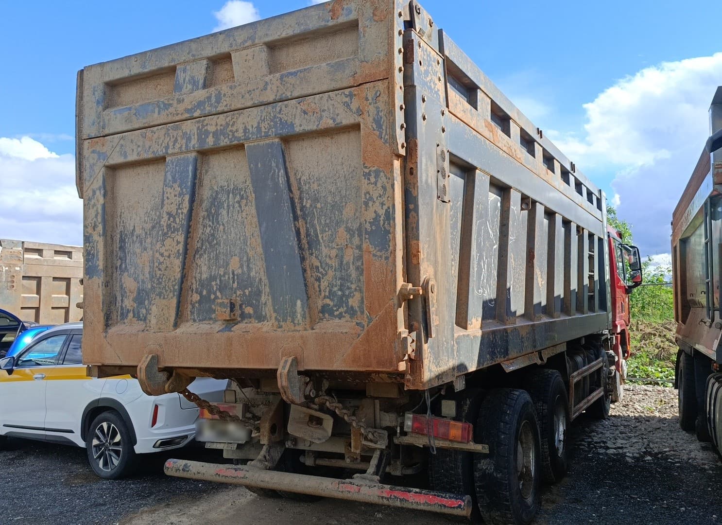 Shacman (Shaanxi) SX* 8x4 Самосвал - 3