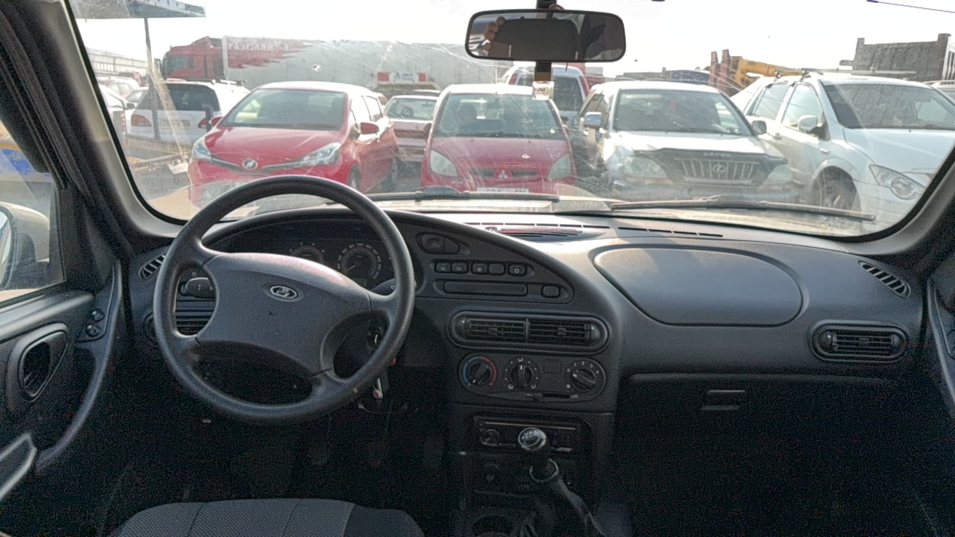 Lada Niva Travel - 5