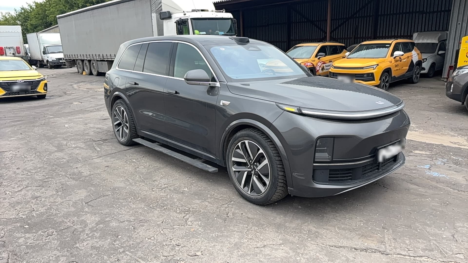 Li (Lixiang) L9 - 2