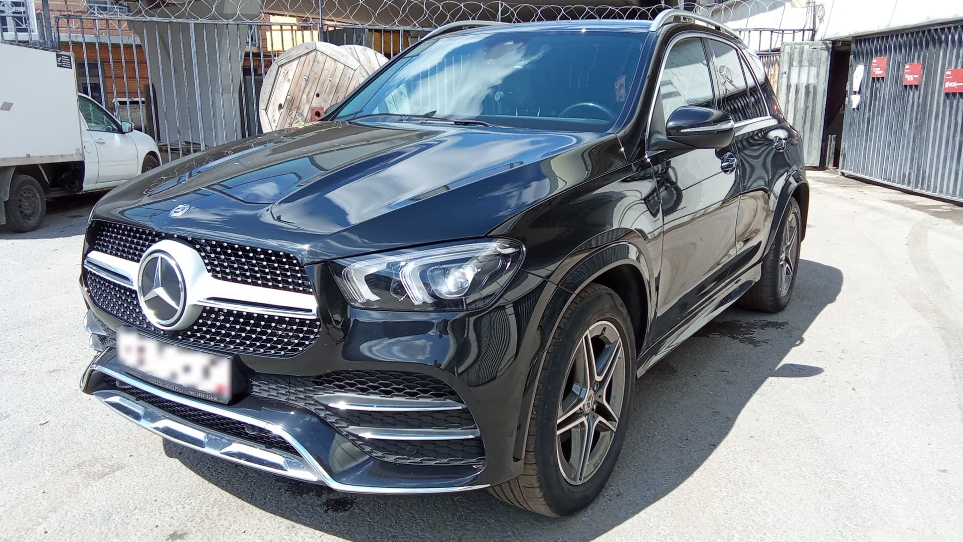 Mercedes-Benz GLE - 1