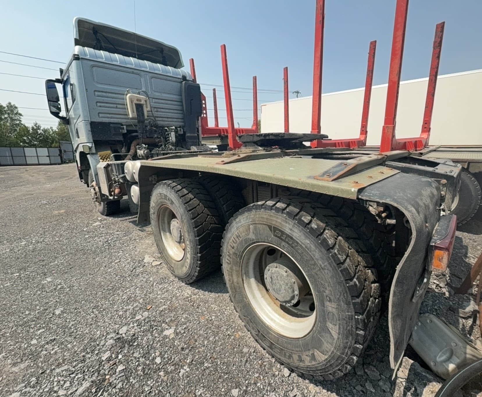 Shacman (Shaanxi) SX* 6x6 Седельный тягач - 4