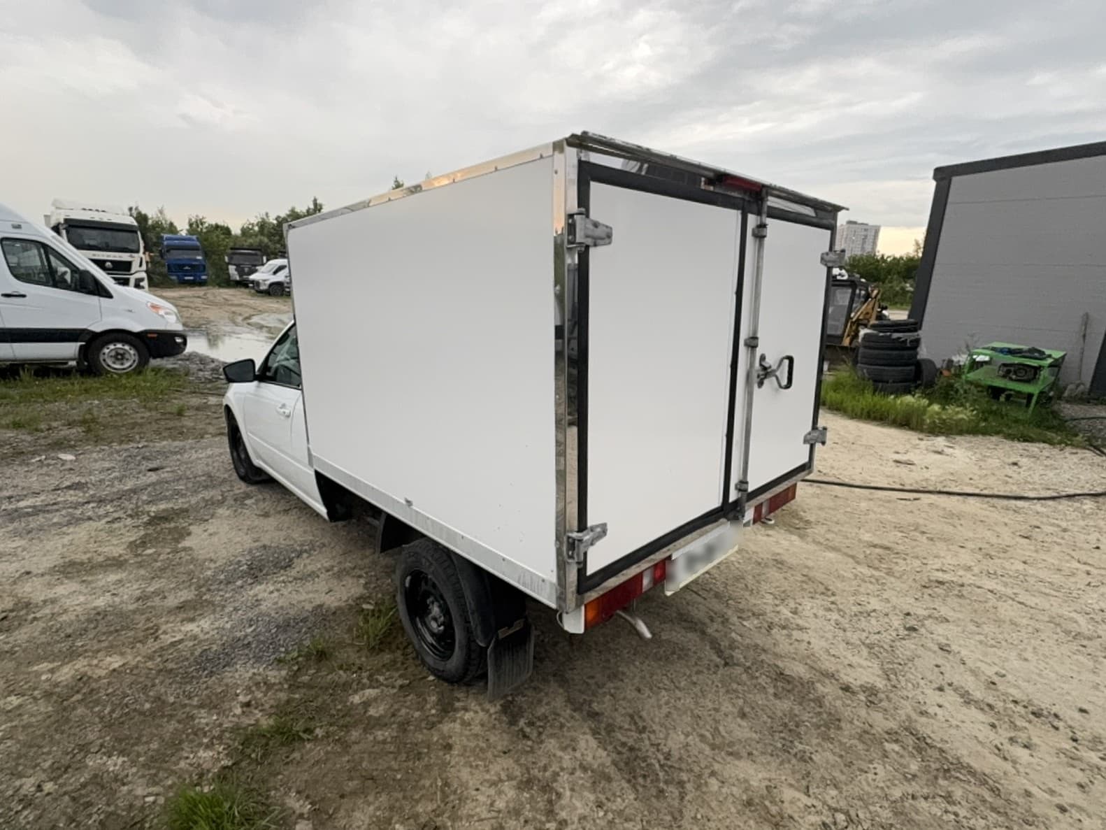 Вис 2349* на базе LADA GRANTA Изотермический/рефрижератор - 4