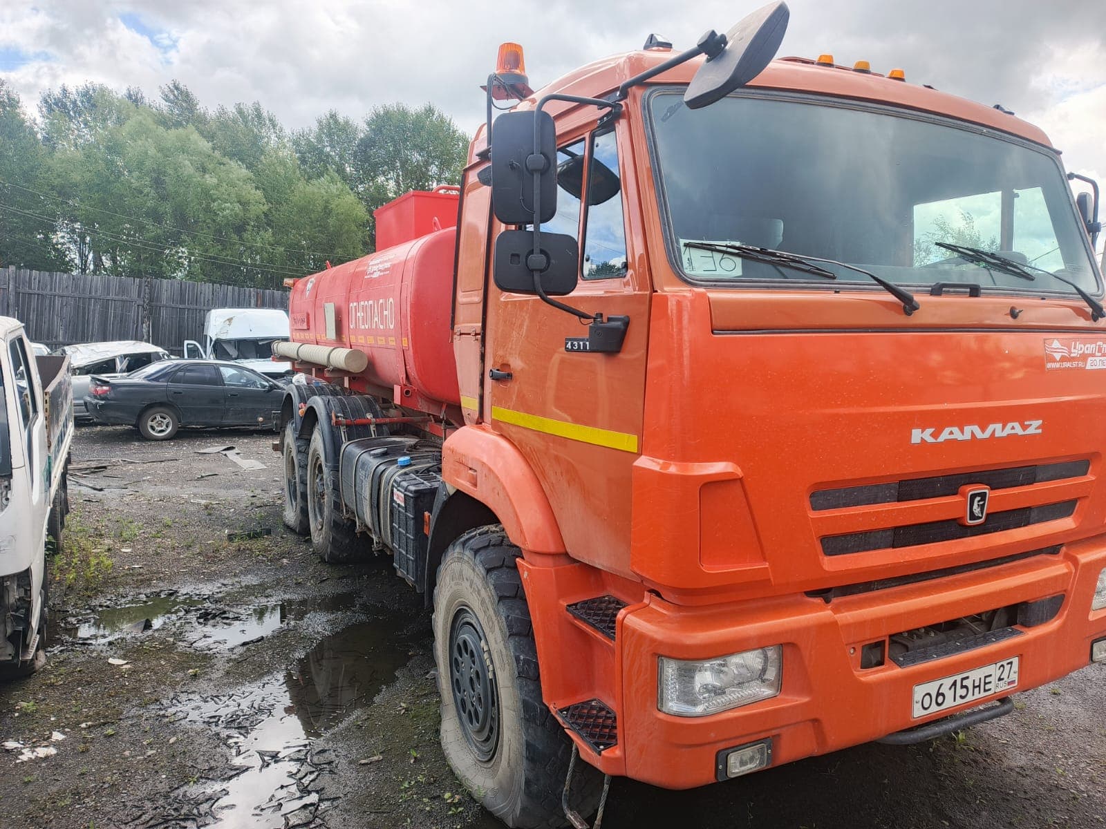Уралспецтранс 5453* на шасси КАМАЗ 43118 6x6 Автотопливозаправщик - 2