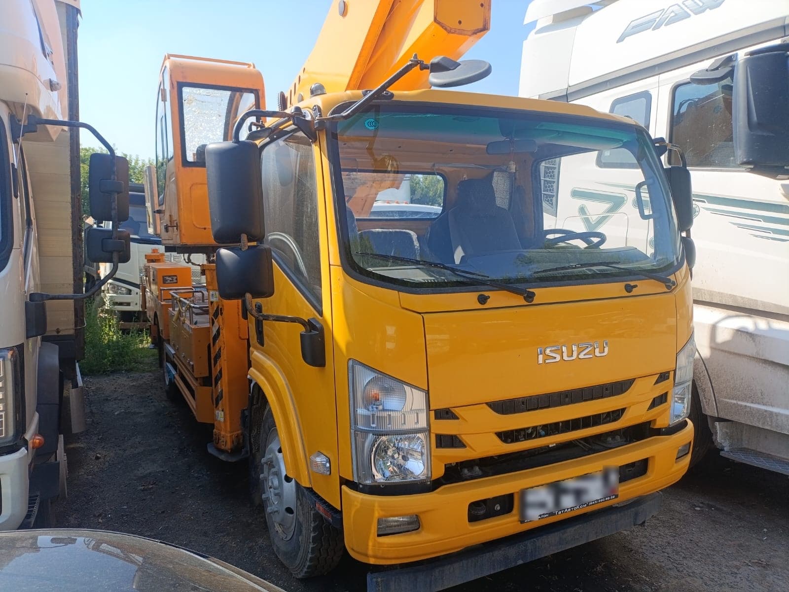 ISUZU ELF 5.5 4x2 Автовышка - 2